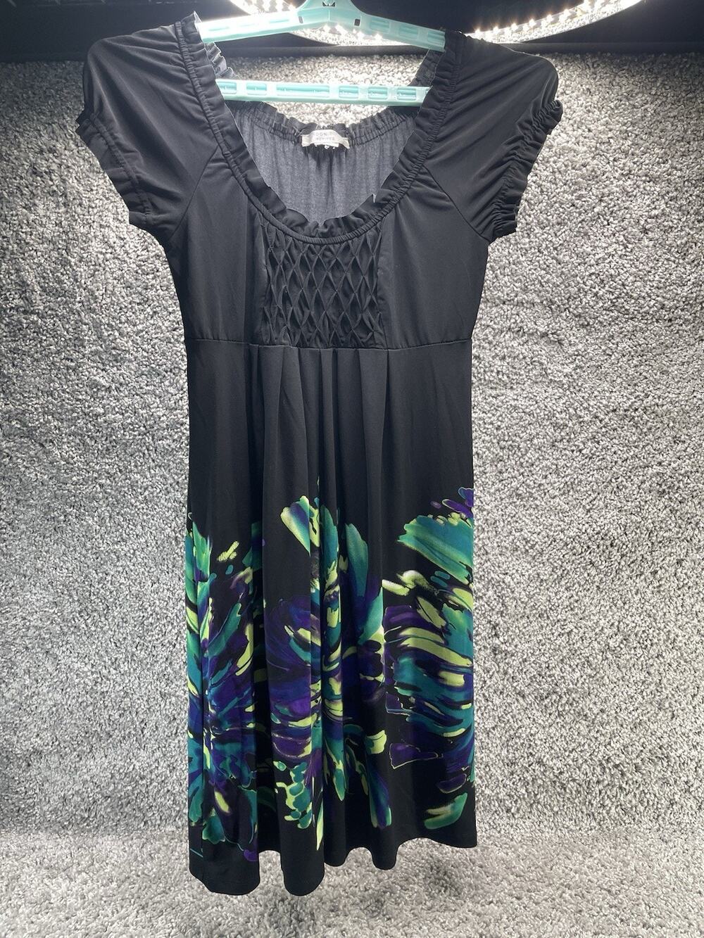 Womens Dress Petite Size Medium Black Floral Midi Dress Puff Sleeves Polyester